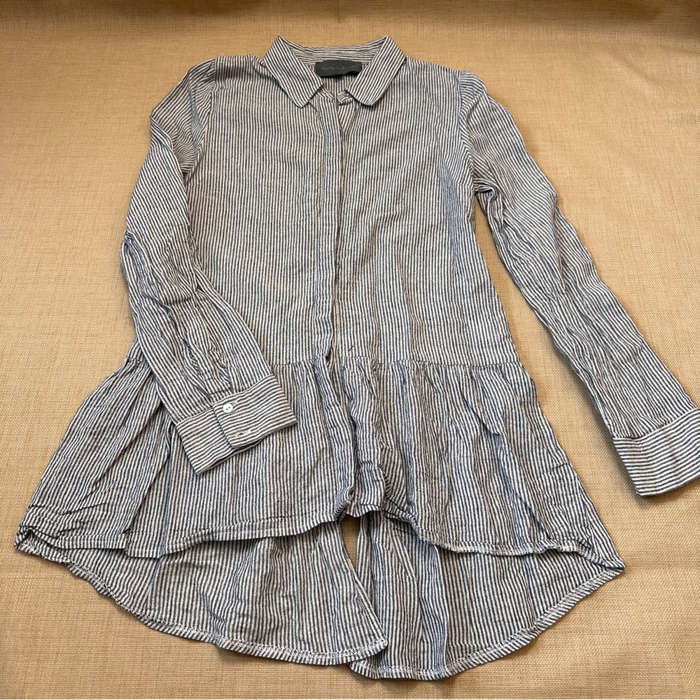 Anthro Sunday in Brooklyn Button Down Ruffled Drop Hem Collared Blouse